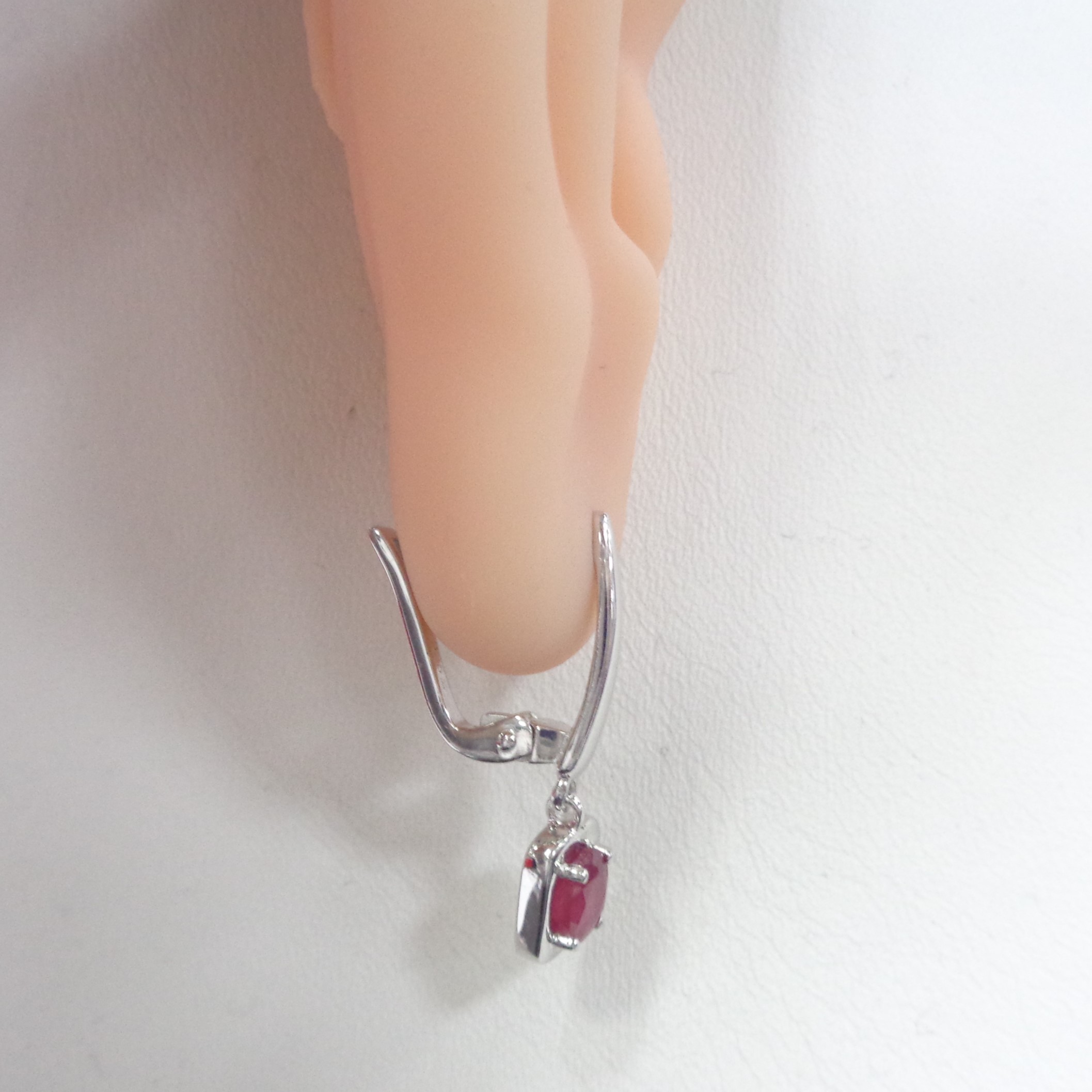 Серебряные серьги с рубинами